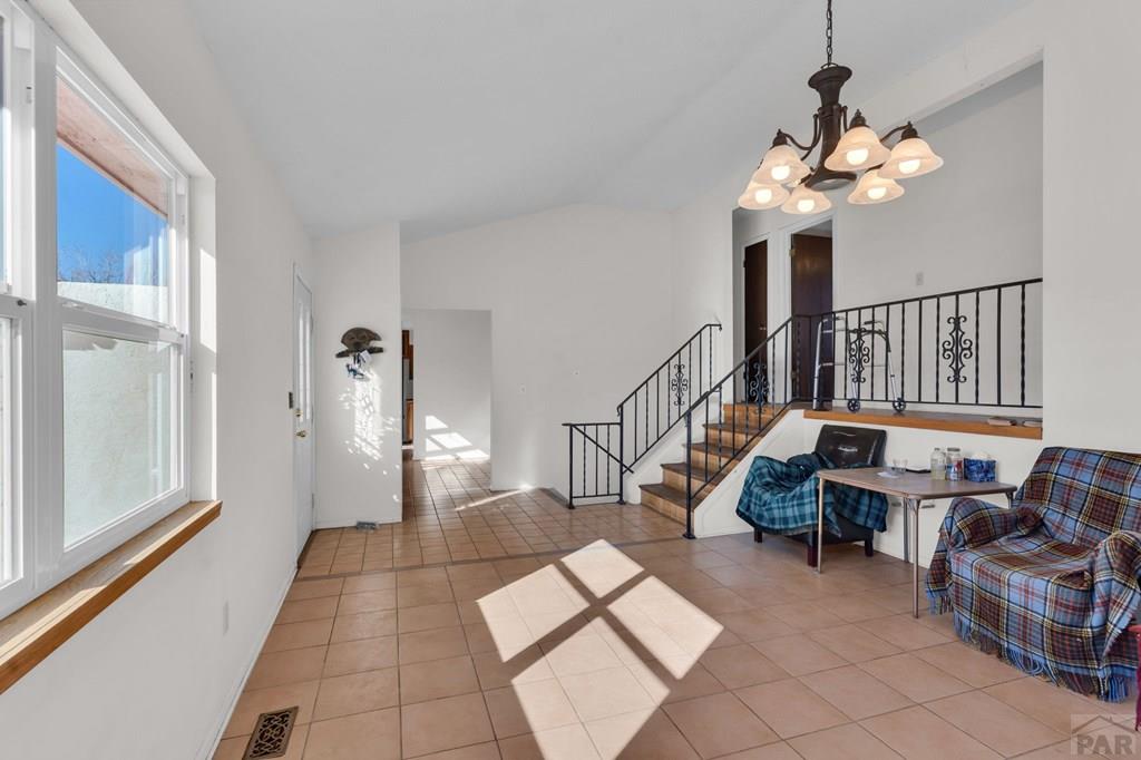 1003 S Tierra Buena Dr