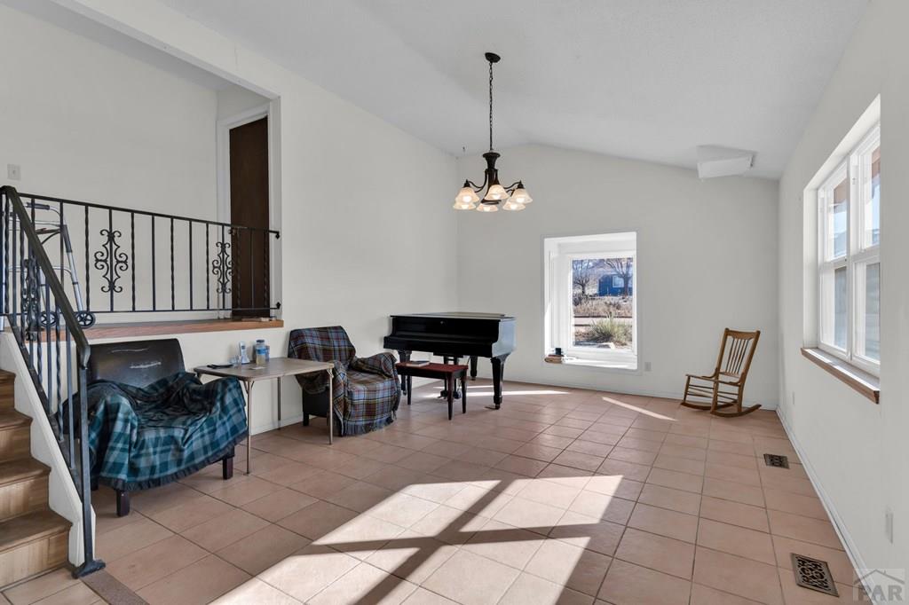 1003 S Tierra Buena Dr