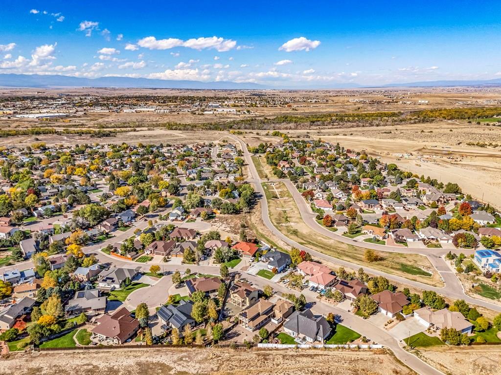 4720 Desert Candle Dr