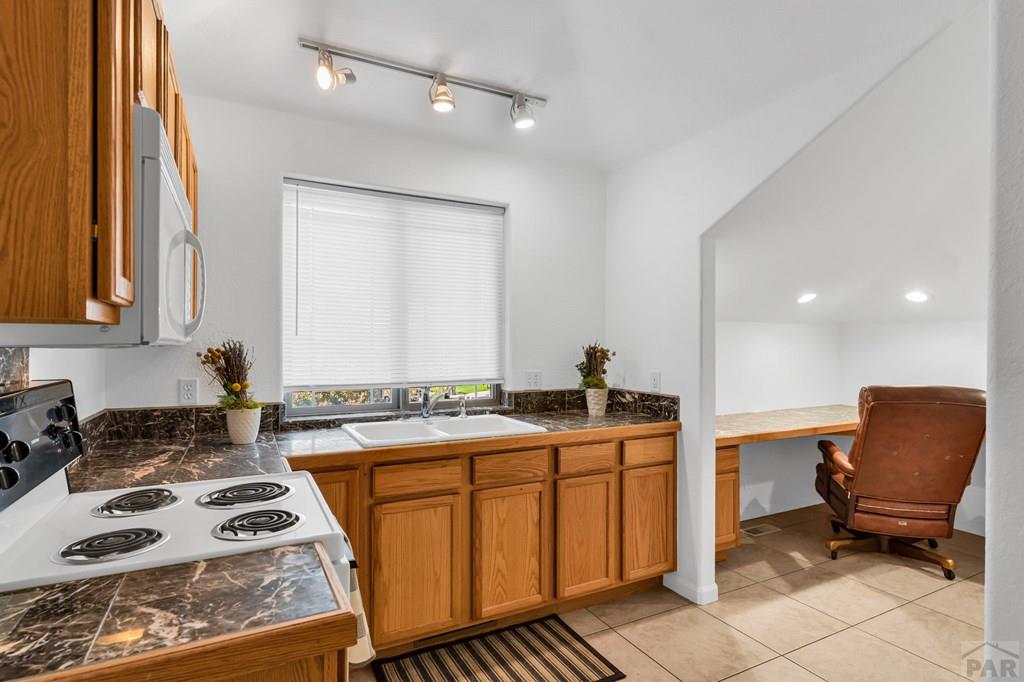 4720 Desert Candle Dr