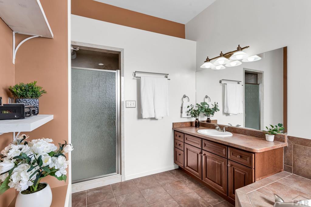 4720 Desert Candle Dr