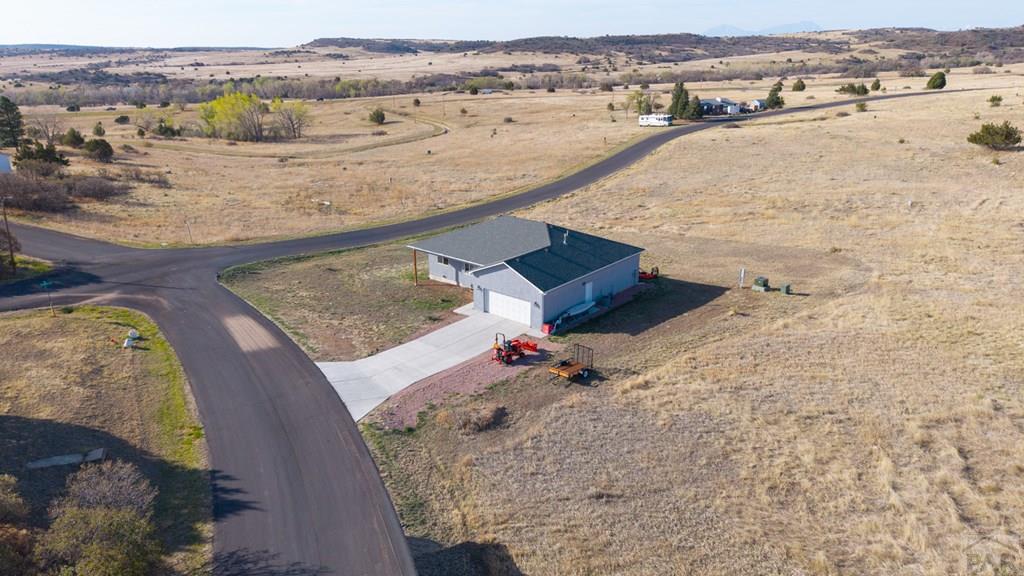 5851 Lakeview Circle