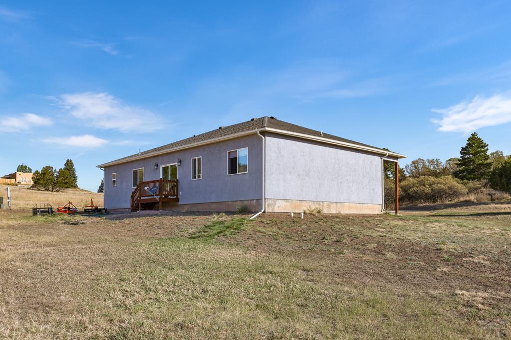 5851 Lakeview Circle