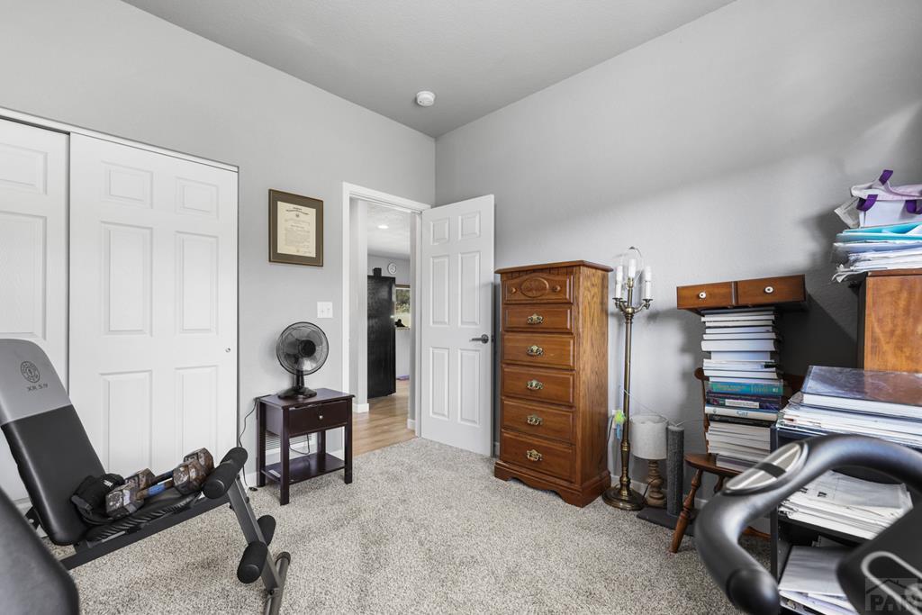 5851 Lakeview Circle