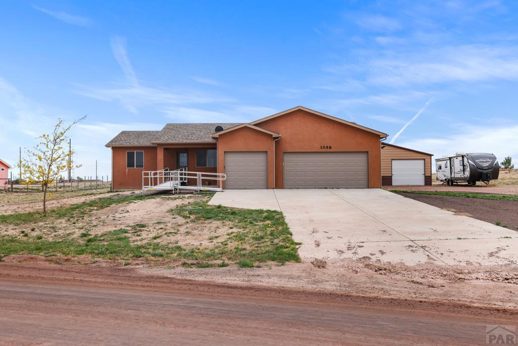 1058 E Ranch Dr