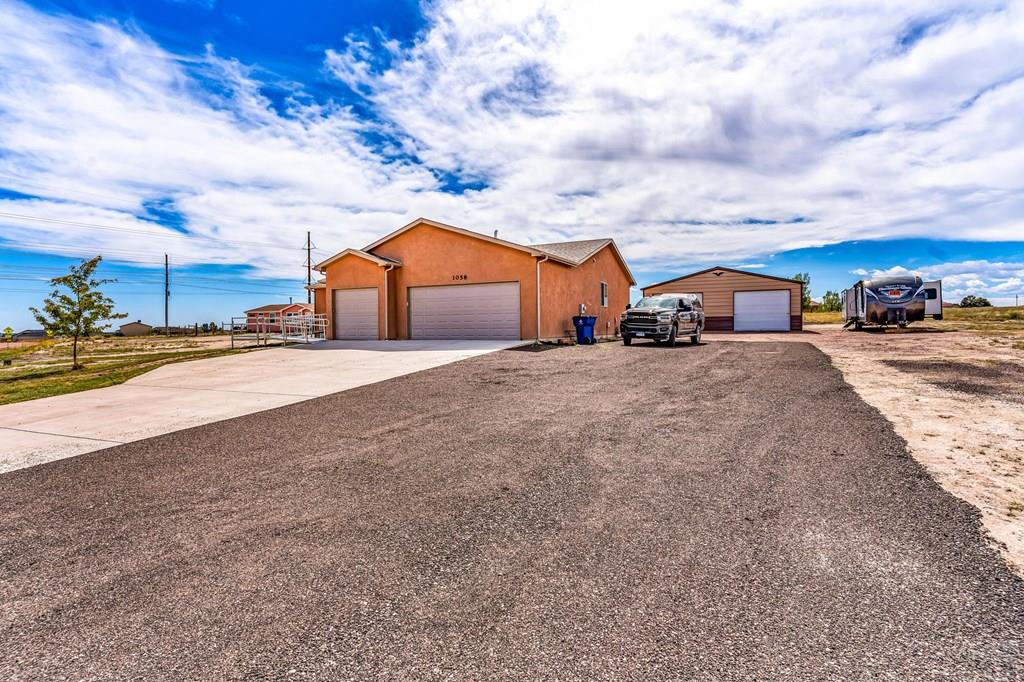 1058 E Ranch Dr