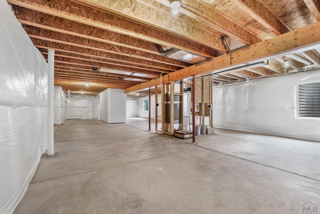 1058 E Ranch Dr