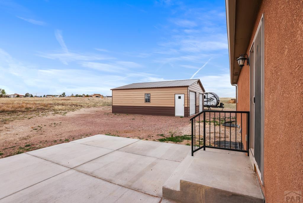 1058 E Ranch Dr