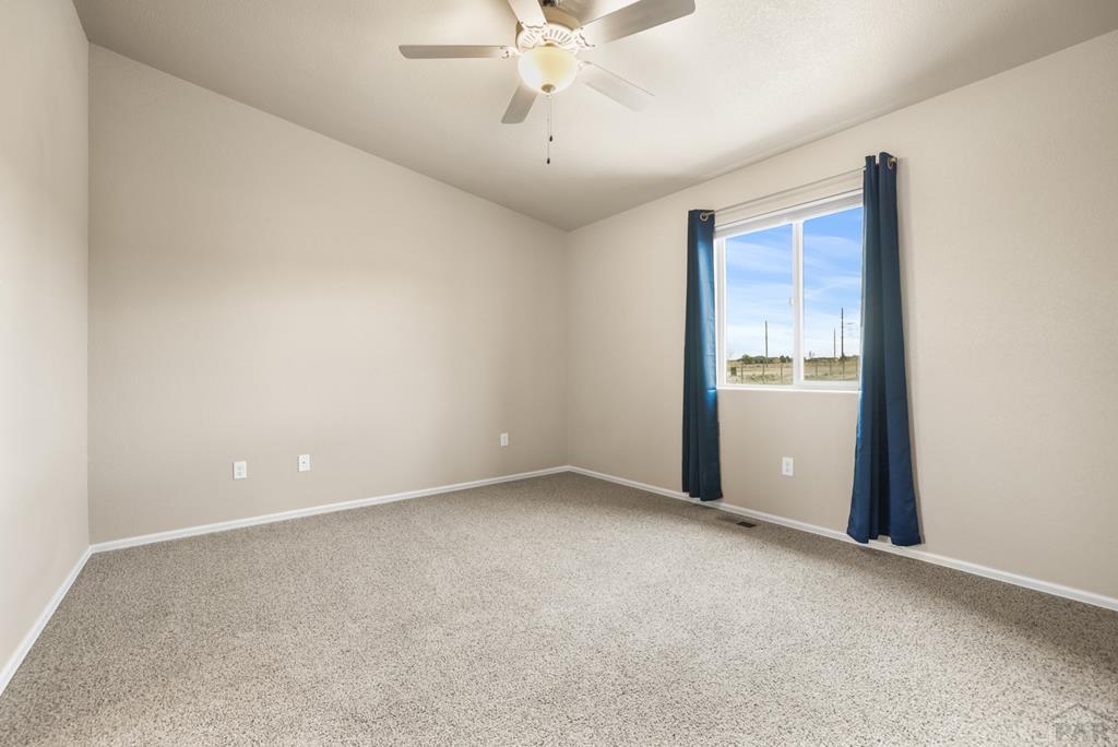 1058 E Ranch Dr