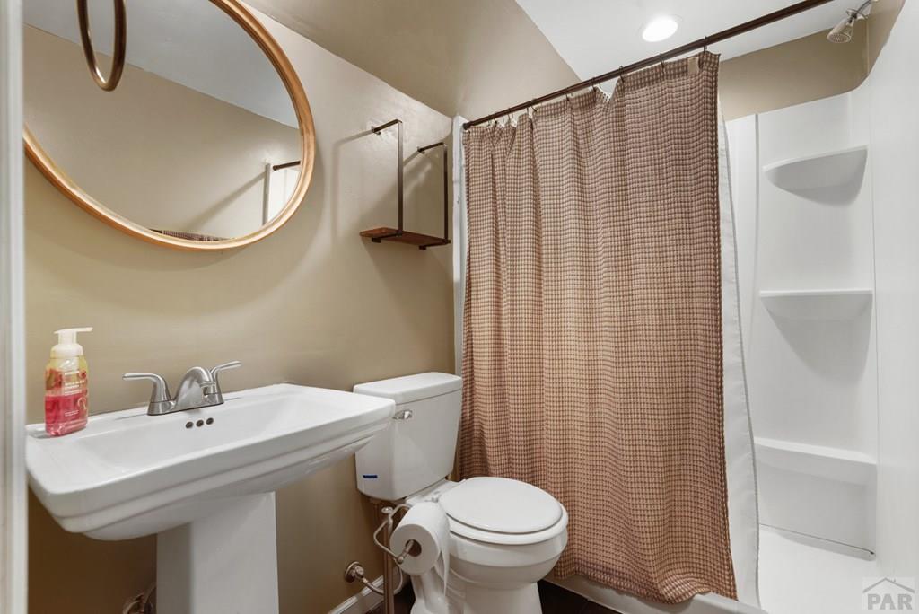 148 S Hacienda Del Sol Dr