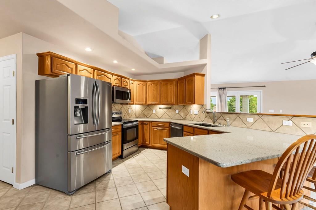 269 W Hahns Peak Ave