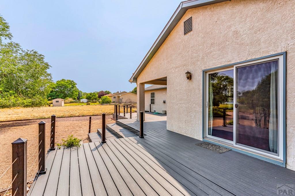 269 W Hahns Peak Ave