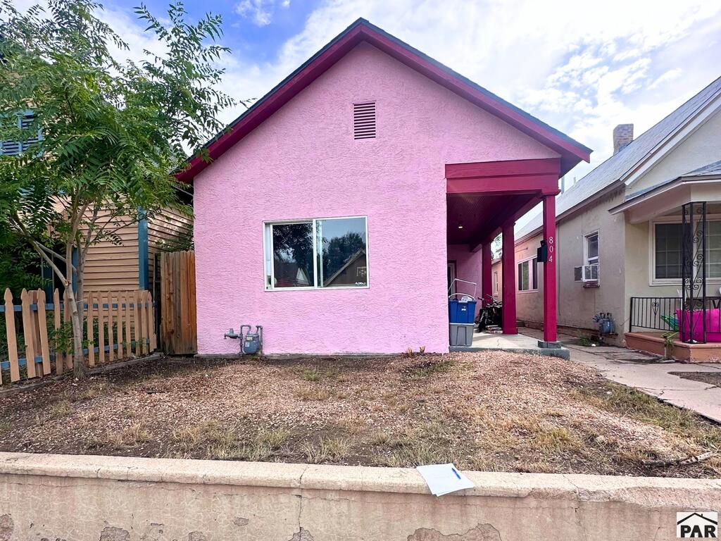 804 E Abriendo Ave