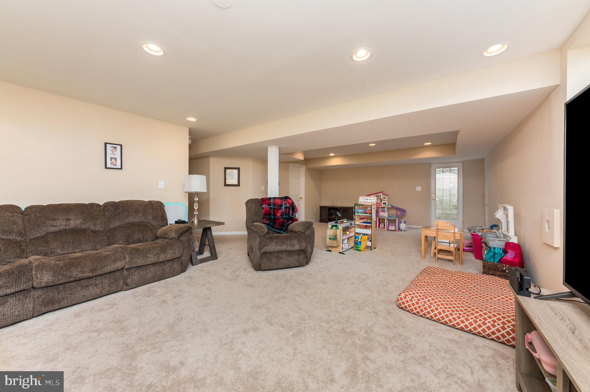 6547 Sterling Way