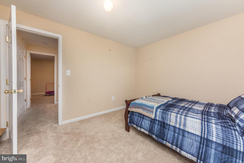 6547 Sterling Way
