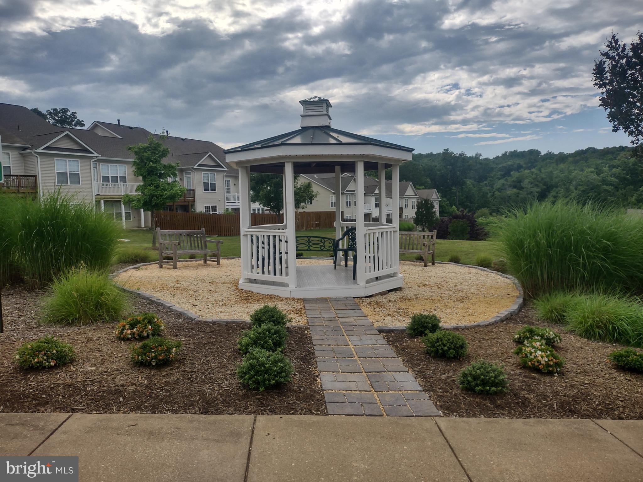 1004 Brandon Dr