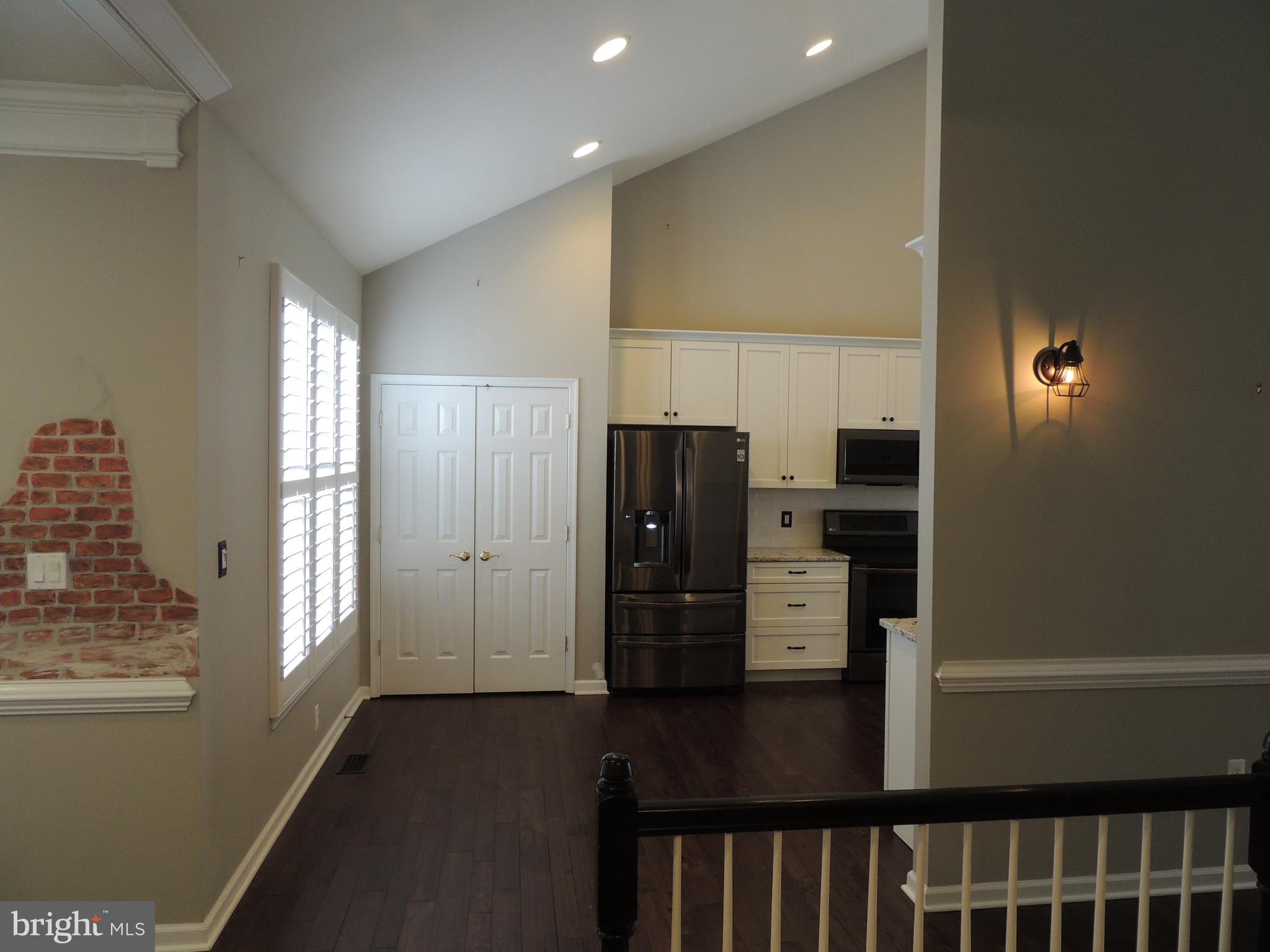 1004 Brandon Dr