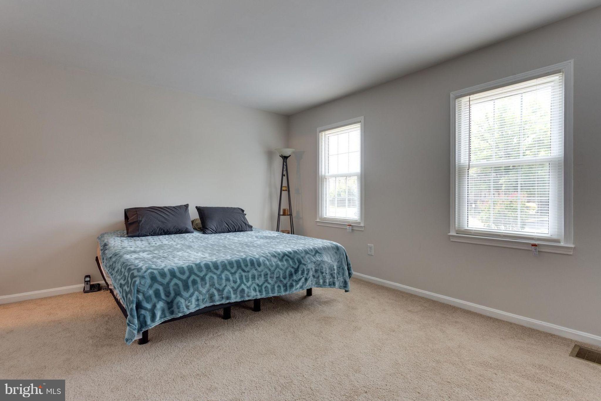 9427 Cherwek Dr