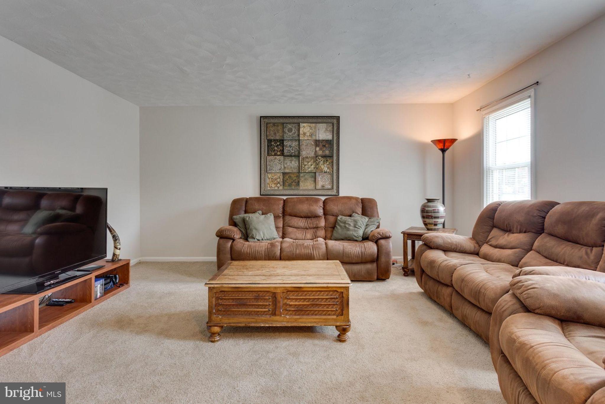 9427 Cherwek Dr
