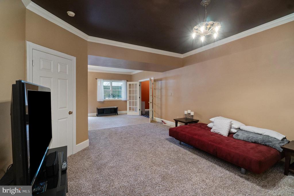 11256 Waples Mill Rd