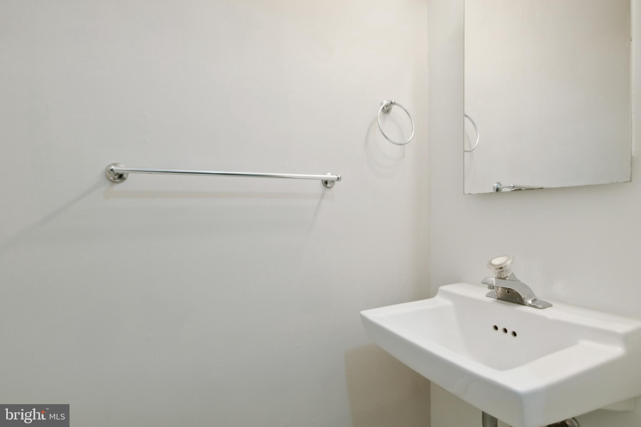 8483 AURORA CT
