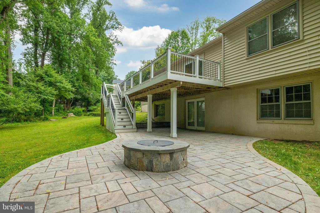 9622 CINNAMON CREEK DR