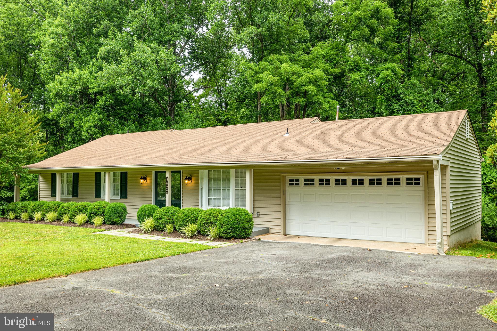 9622 CINNAMON CREEK DR