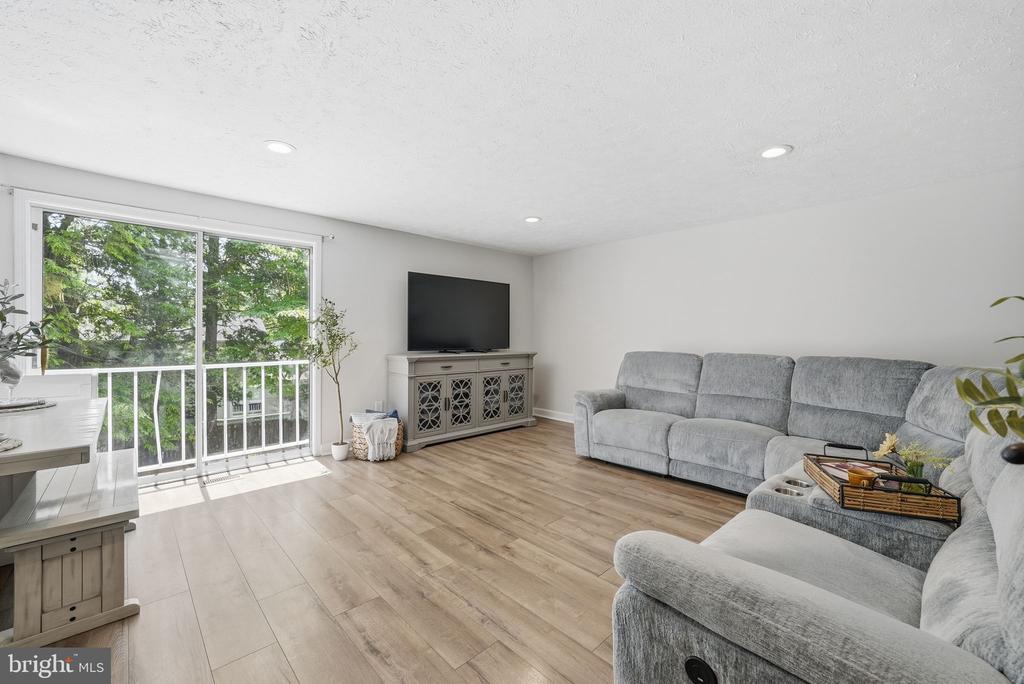4905 SUGAR MAPLE LANE