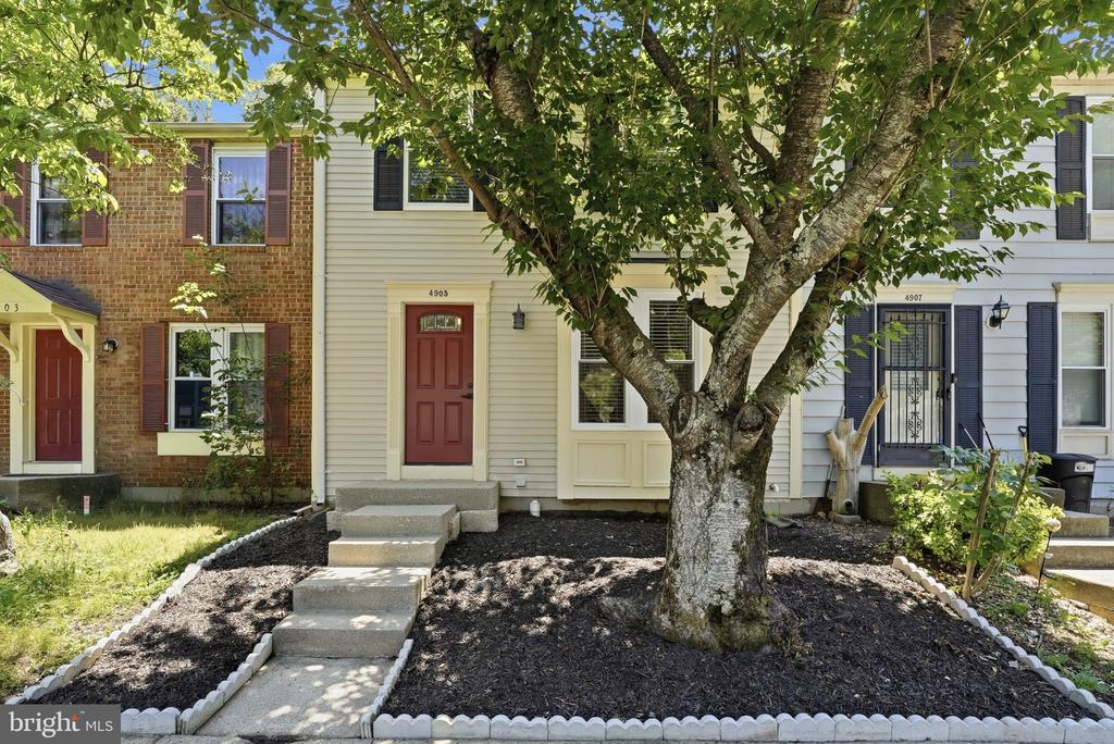 4905 SUGAR MAPLE LANE