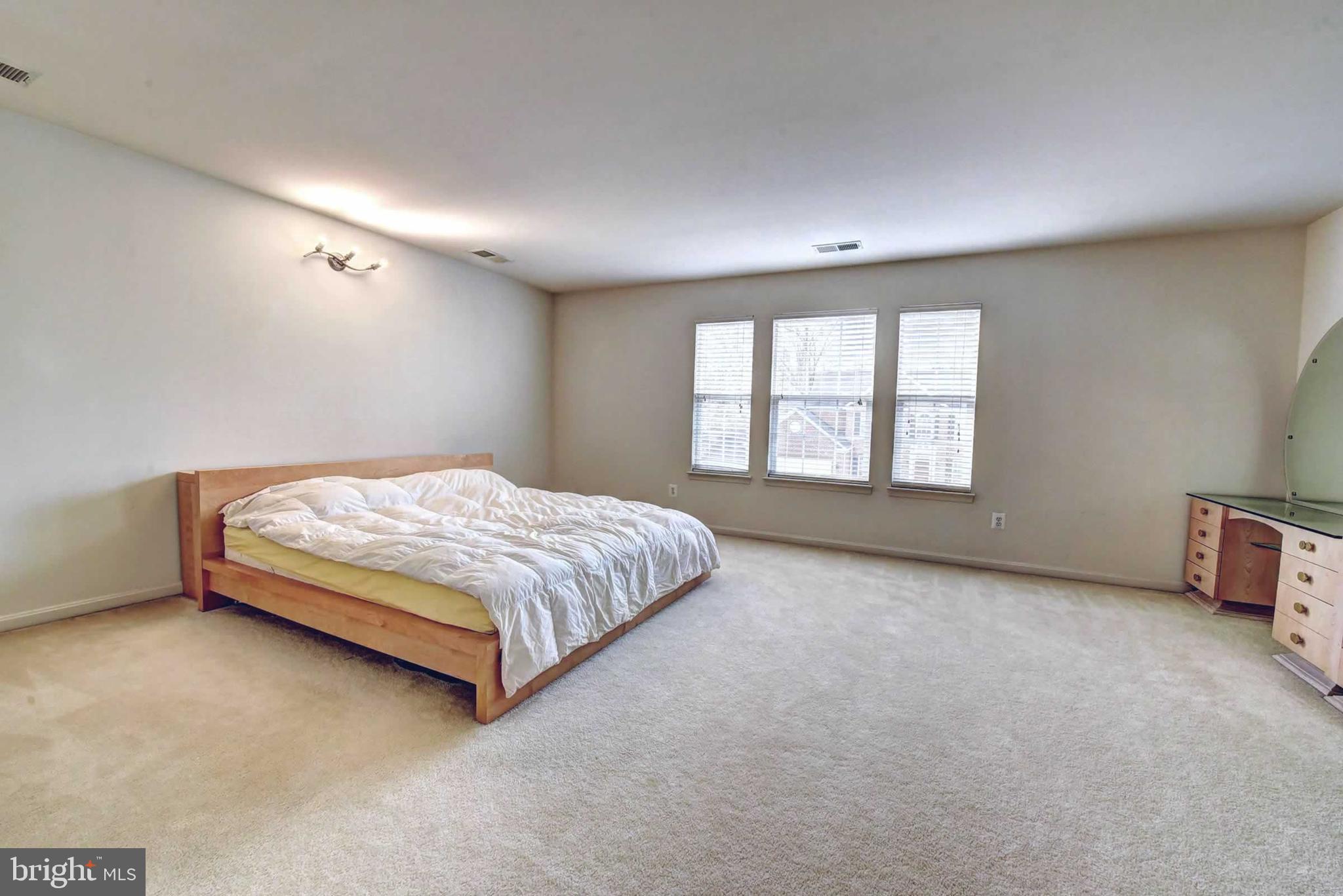 110 Hunton Dr