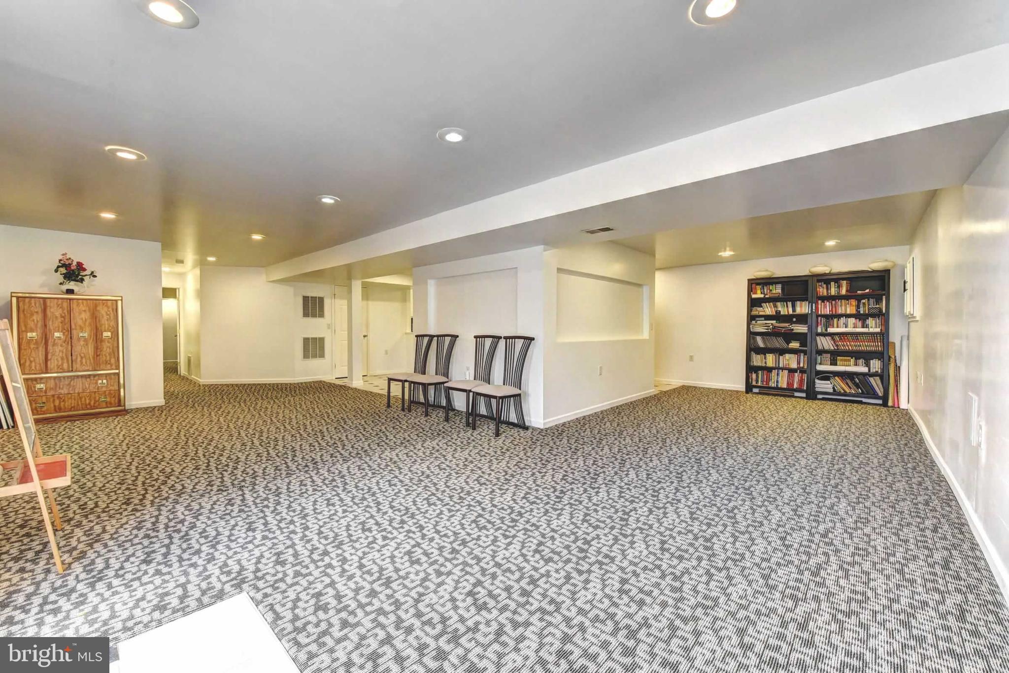 110 Hunton Dr