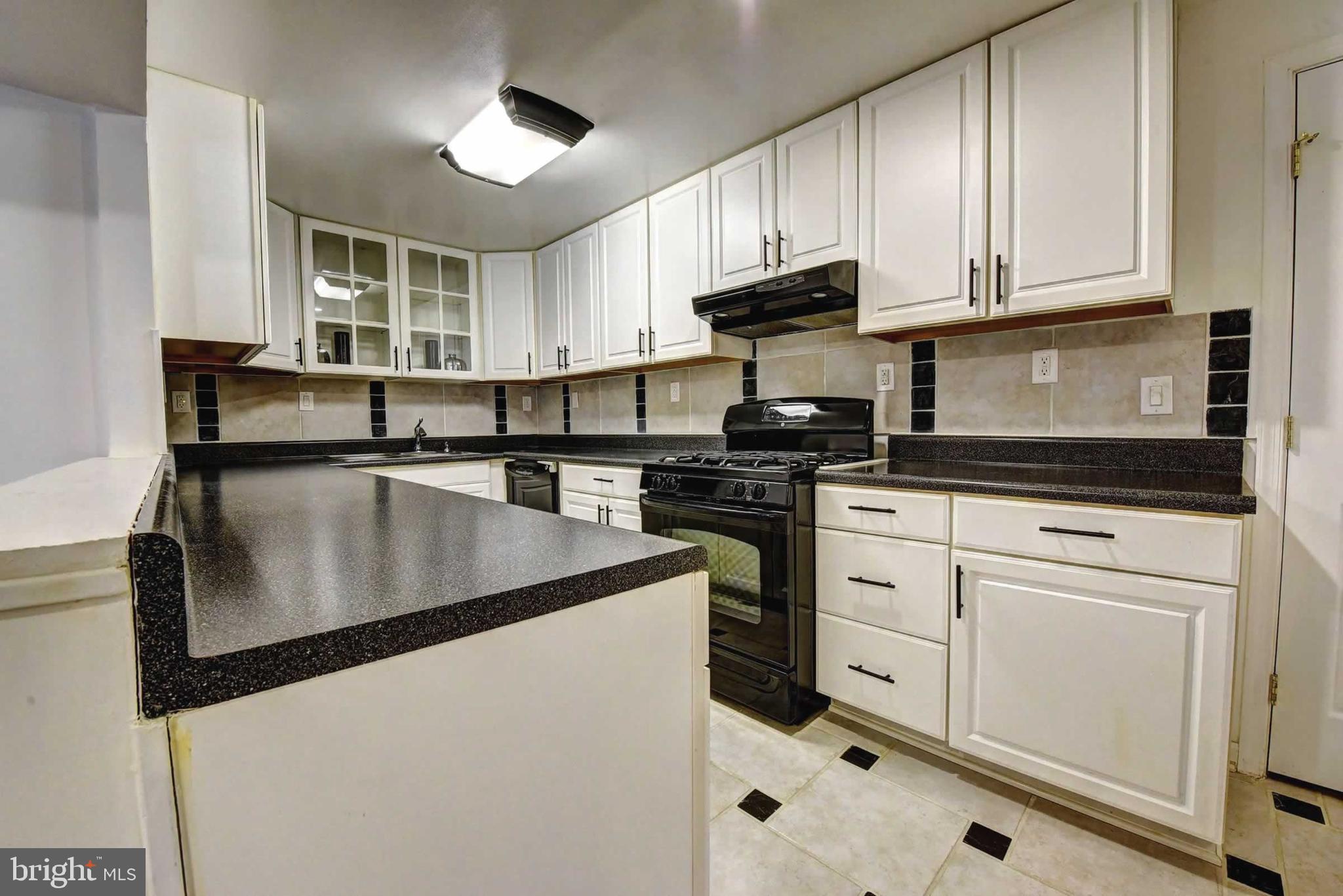 110 Hunton Dr
