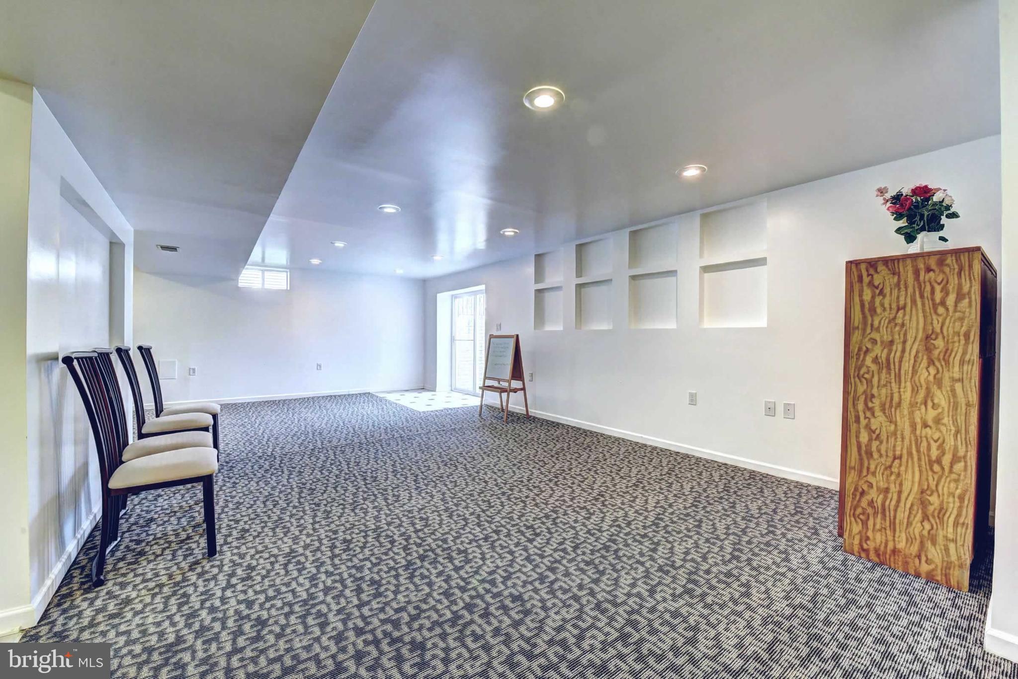 110 Hunton Dr