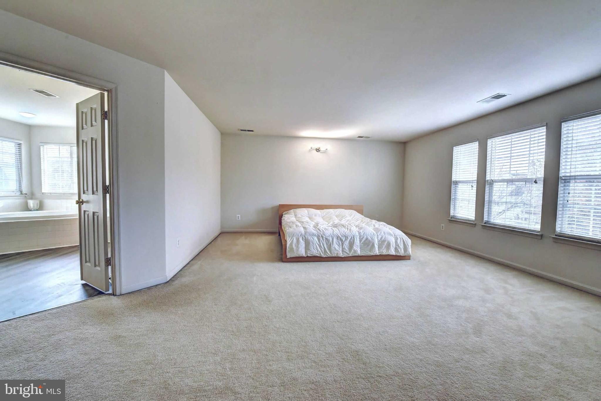 110 Hunton Dr