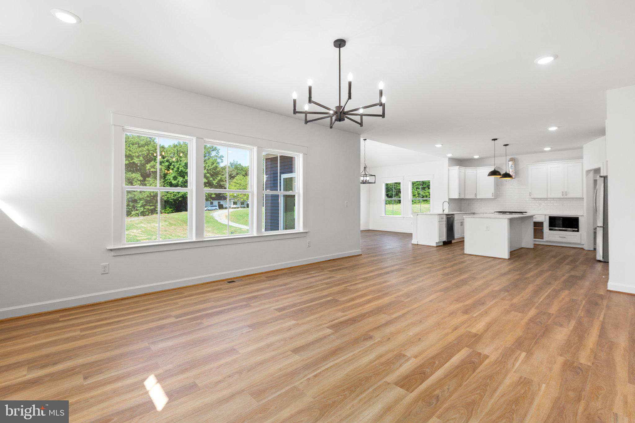 1365 Mountain View Rd