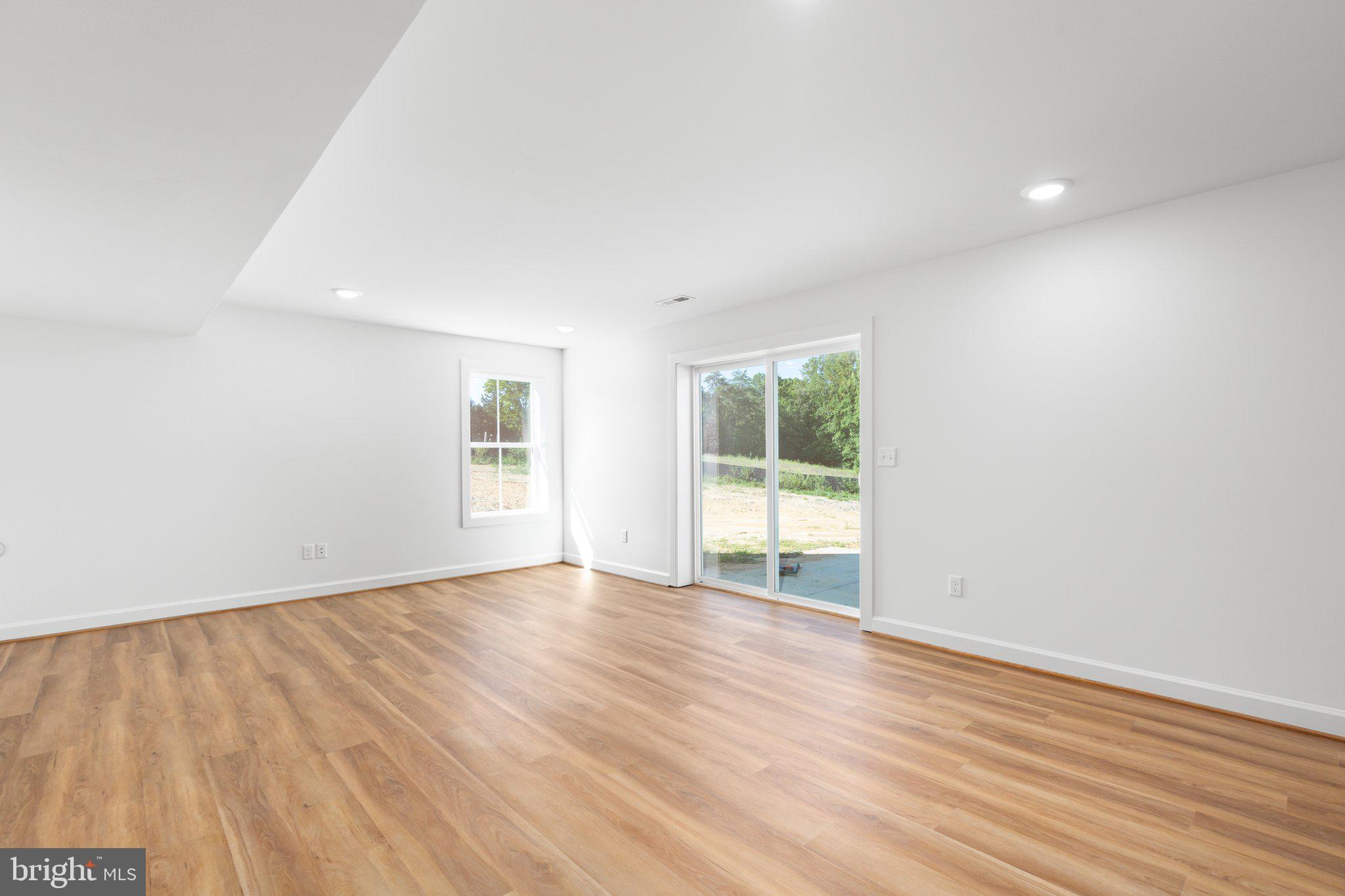 1365 Mountain View Rd