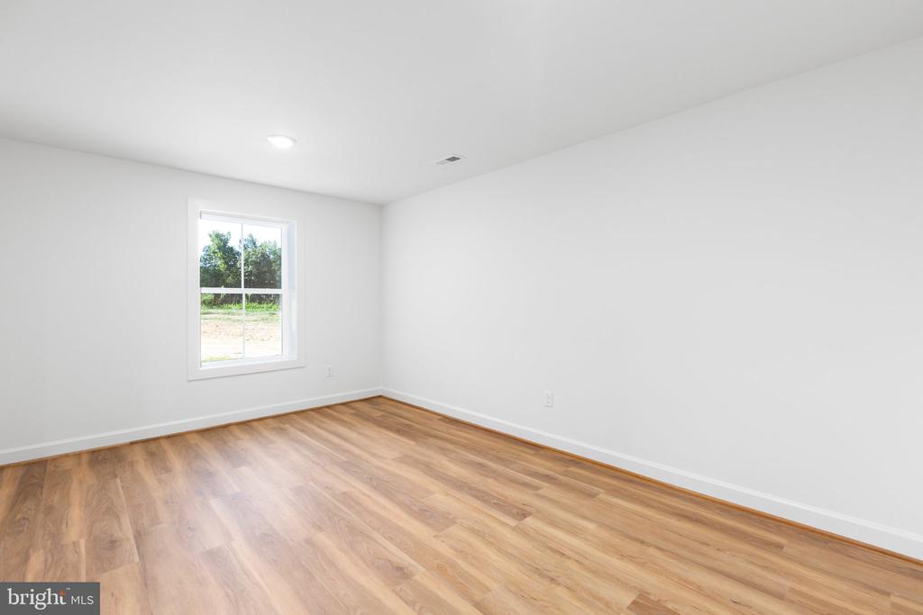 1365 Mountain View Rd