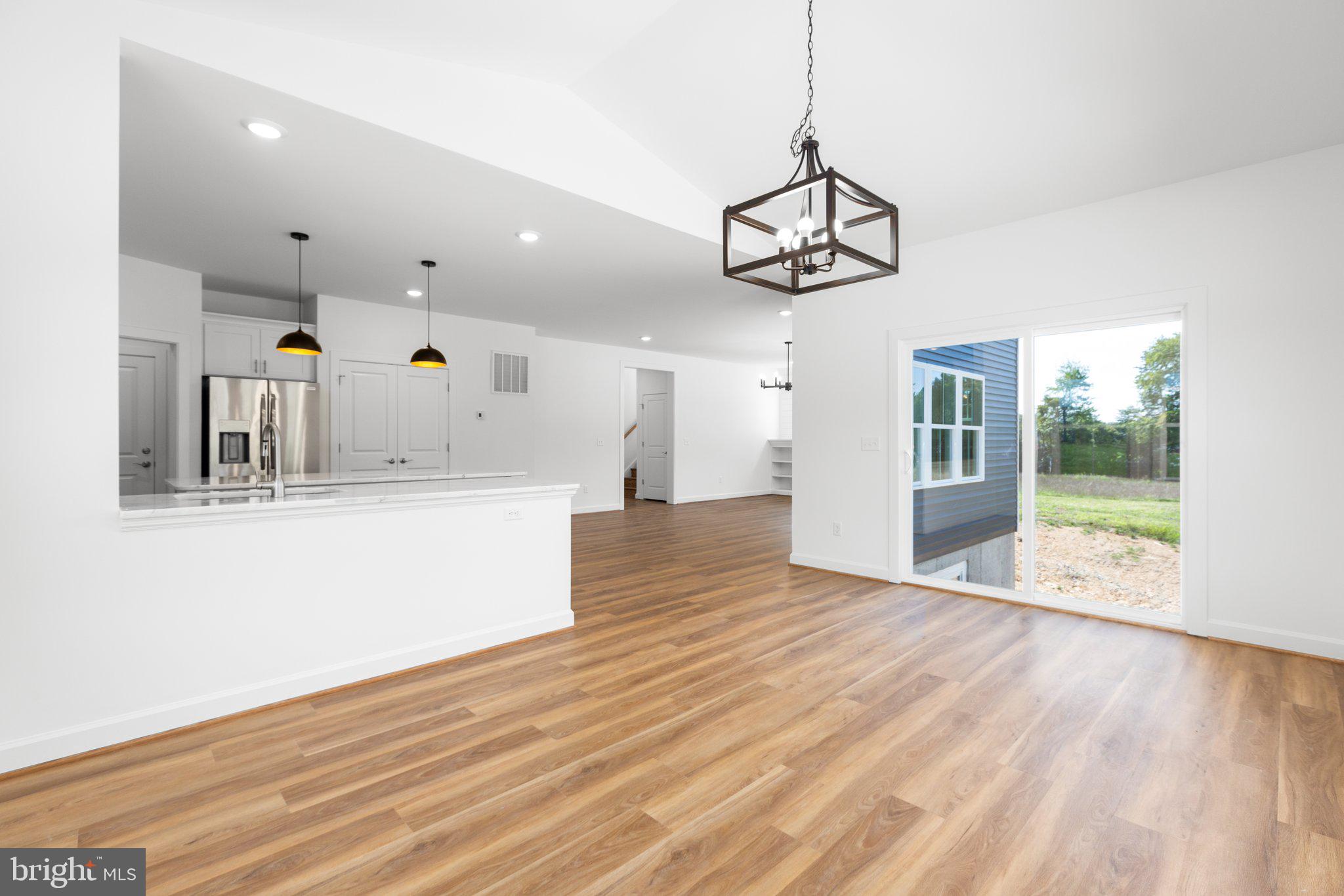 1365 Mountain View Rd