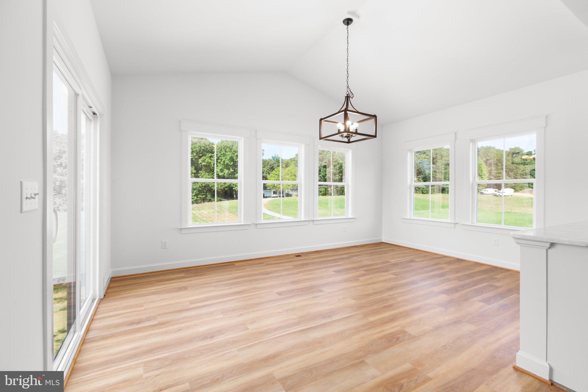 1365 Mountain View Rd