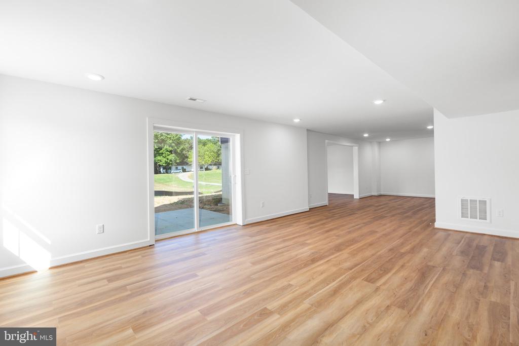 1365 Mountain View Rd