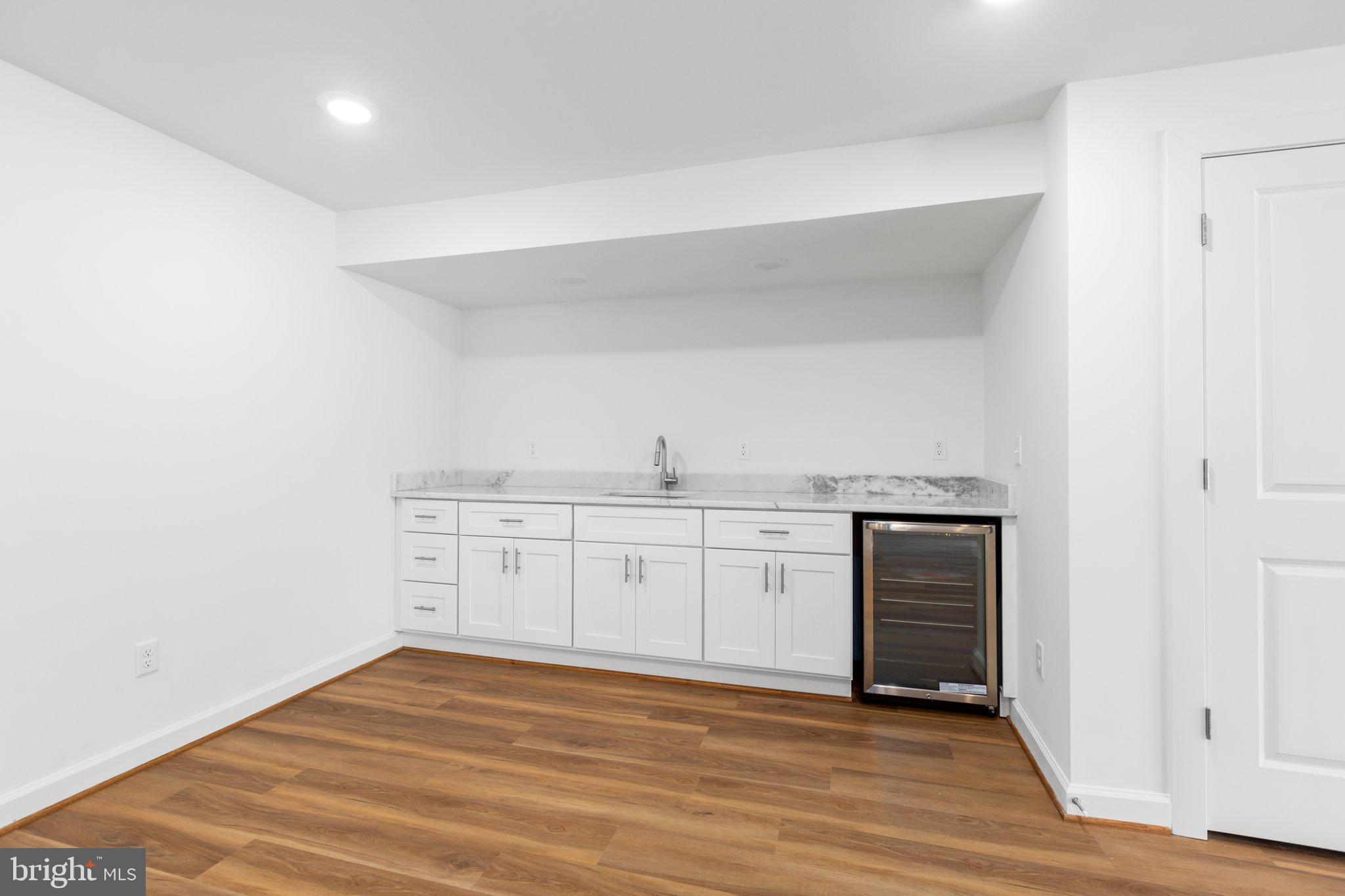1365 Mountain View Rd