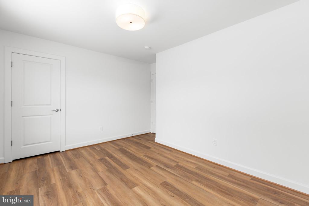 1365 Mountain View Rd