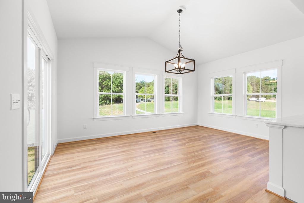 1365 Mountain View Rd