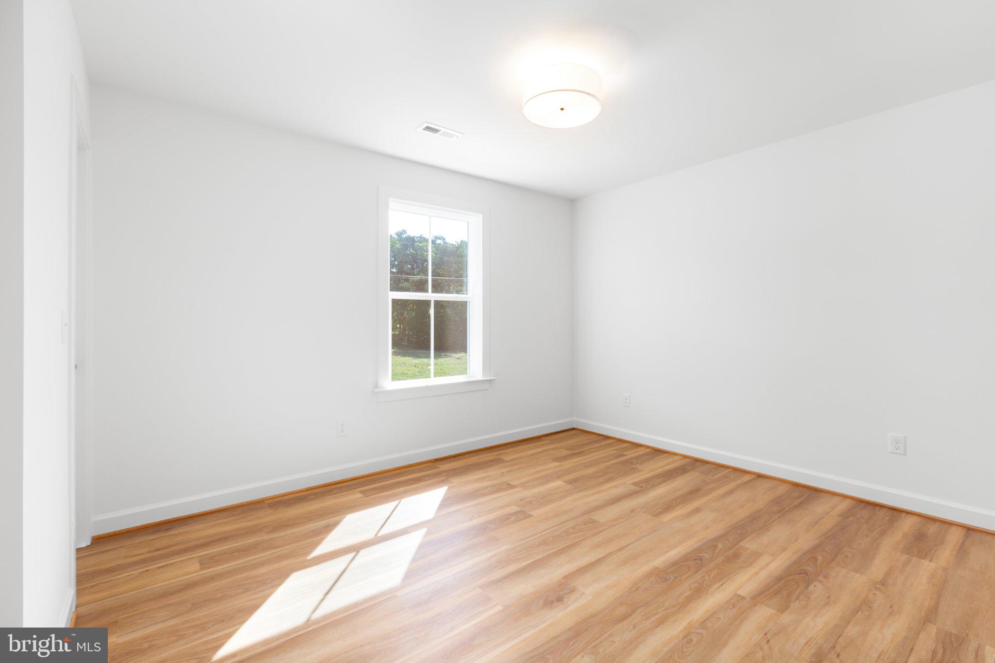 1365 Mountain View Rd