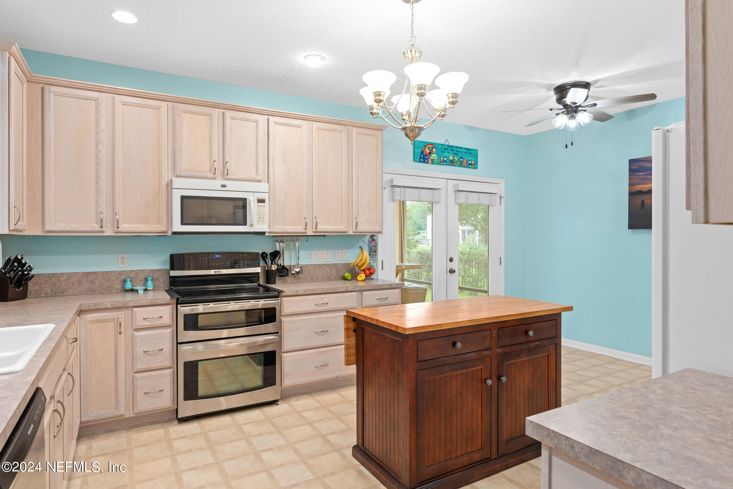 135 PRINCE PHILLIP Drive