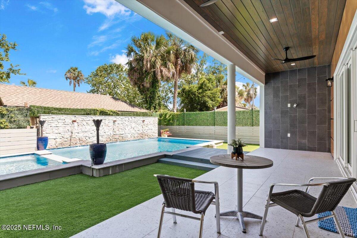 211 BELVEDERE Street