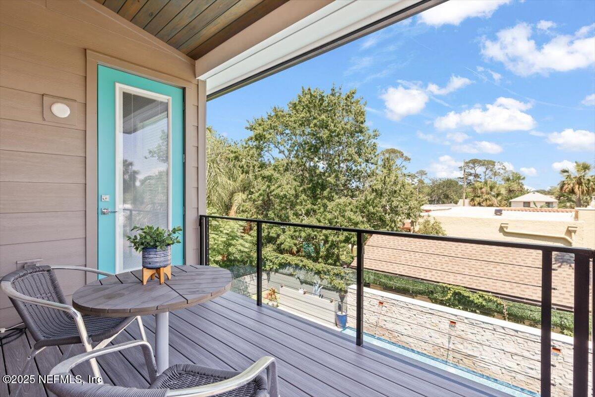 211 BELVEDERE Street