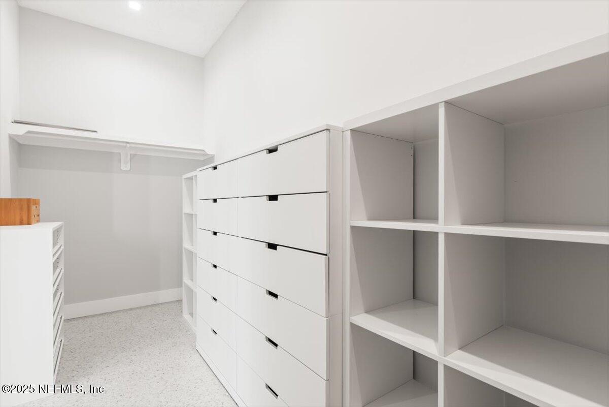 211 BELVEDERE Street