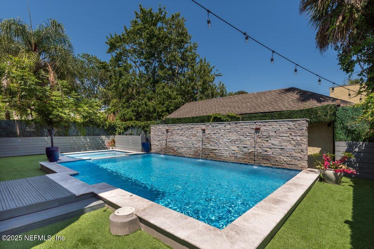 211 BELVEDERE Street