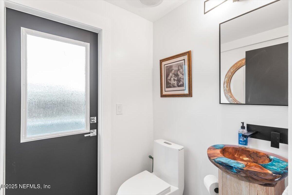 211 BELVEDERE Street